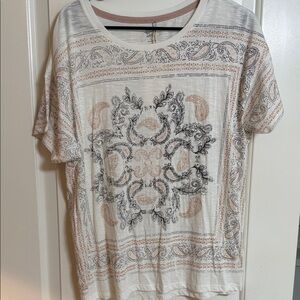 Elegant Paisley Women's Short Sleeve Top